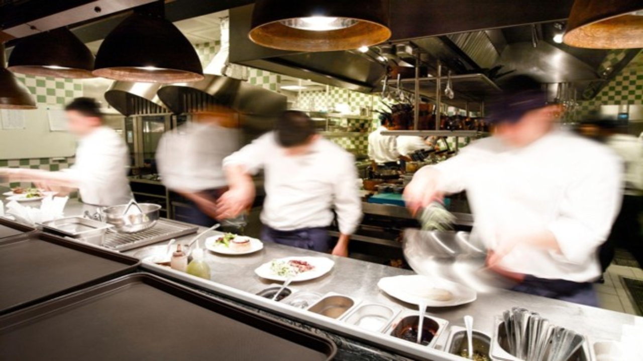 The NLW Effect – How Hospitality Operators Are Rethinking Their Teams in 2026